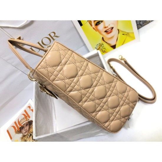 1:1 Replica Large Dior Lady Dior Quilted Lambskin Bag White Knockoff