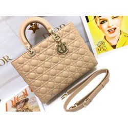 1:1 Replica Large Dior Lady Dior Quilted Lambskin Bag White Knockoff