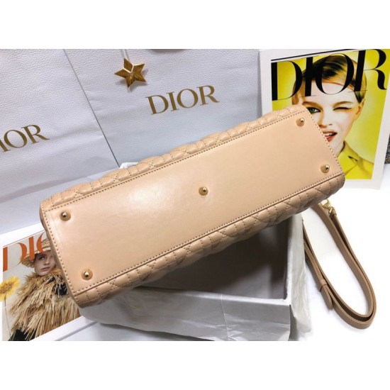 1:1 Replica Large Dior Lady Dior Quilted Lambskin Bag White Knockoff