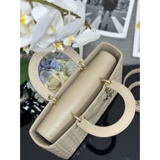 1:1 Replica Large Dior Lady Dior Quilted Lambskin Bag Camel Knockoff