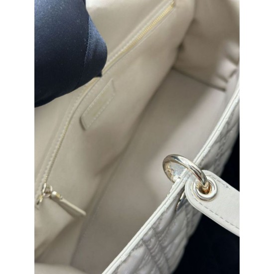 1:1 Replica Large Dior Lady Dior Quilted Lambskin Bag Camel Knockoff