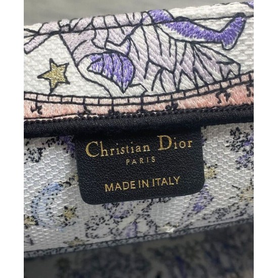 AAA Replica Dior Lucky Medium Dior Book Tote White Dior Night of Dreams Motif 1:1 Replica Dior Lucky Medium Dior Book Tote White Dior Night of Dreams Motif Knockoff