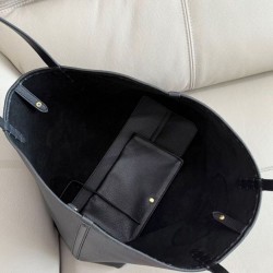 AAA Replica Burberry Highlands Medium Tote Bag Black 1:1 Replica Burberry Highlands Medium Tote Bag Black Knockoff