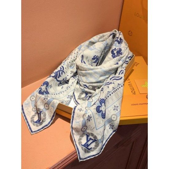 1:1 Replica LV reversible multicolored velvet bag with LV™ monogram 140 white Knockoff