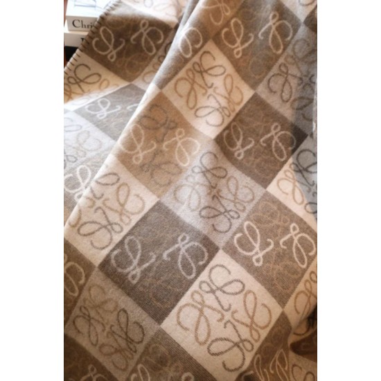 AAA Replica Loewe Anagram checked cashmere blanket beige 135 x 170 cm 1:1 Replica Loewe Anagram checked cashmere blanket beige 135 x 170 cm Knockoff