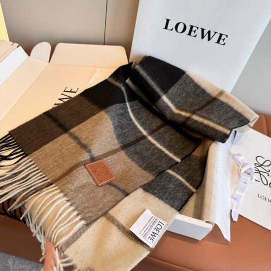1:1 Replica Loewe reversible cashmere scarf with checkered pattern 30 x 180 cm Knockoff