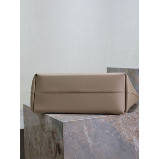1:1 Replica YSL Saint Laurent East/West Tote Bag Apricot Knockoff