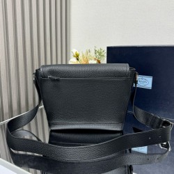 1:1 Replica Prada Messenger Crossbody Bag 2VD069 Black Knockoff