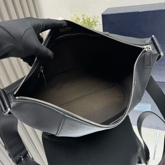 1:1 Replica Prada Messenger Crossbody Bag 2VH178 Black Knockoff