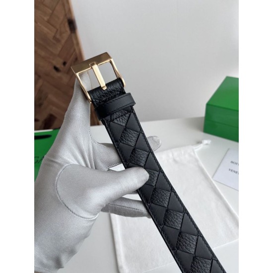 1:1 Replica Bottega Veneta Men's Intreccio Reversible Check Belt Black and Gold Knockoff