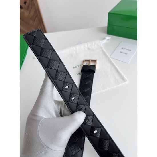1:1 Replica Bottega Veneta Men's Intreccio Reversible Check Belt Black and Gold Knockoff