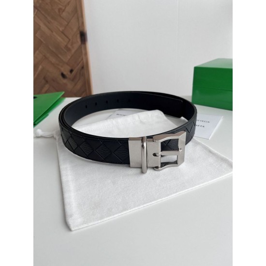 1:1 Replica Bottega Veneta Men's Intreccio Reversible Check Belt Black Silver Knockoff