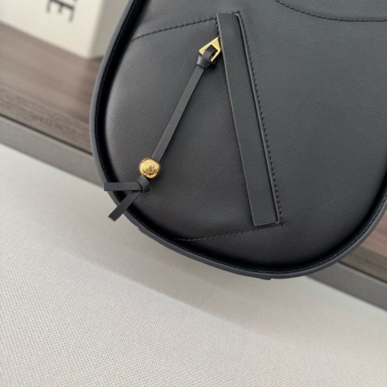 AAA Replica Loewe Hammock Slice Crossbody Bag Black 1:1 Replica Loewe Hammock Slice Crossbody Bag Black Knockoff