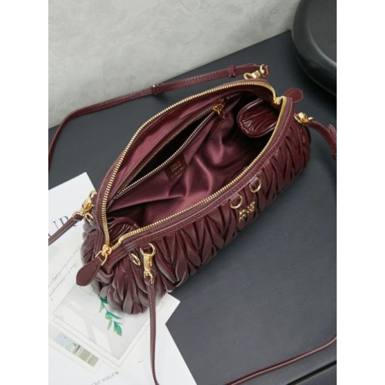 1:1 Replica Miu Miu Caprice Quilted Nappa Clutch 5BF130 Burgundy Knockoff