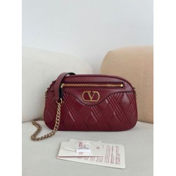 1:1 Replica Valentino Garavani Quiltie 67 Chain Handbag Red Lambskin Knockoff