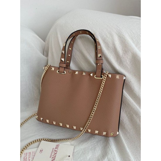 1:1 Replica Valentino Garavani Rockstud Small Shoulder Bag Knockoff
