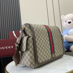 1:1 Replica Gucci Big Changes Their Hands Two-Eight Bars Knockoff