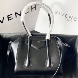 1:1 Replica Givenchy Mini Antigona Lock 4g Bag Black Knockoff