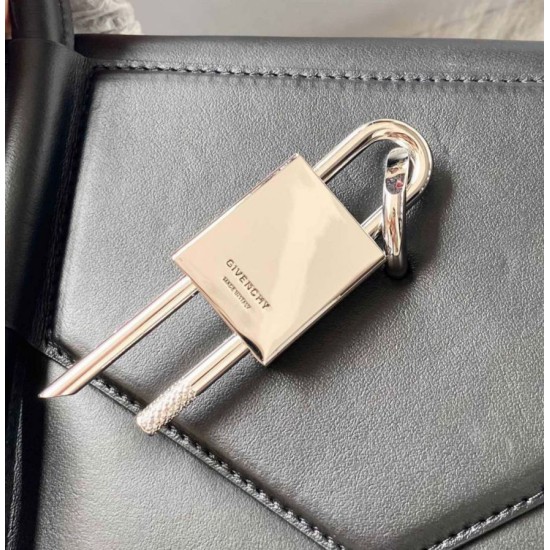1:1 Replica Givenchy Antigona Medium Bag with Soft Closure Black Knockoff