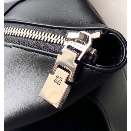 1:1 Replica Givenchy Antigona Medium Bag with Soft Closure Black Knockoff