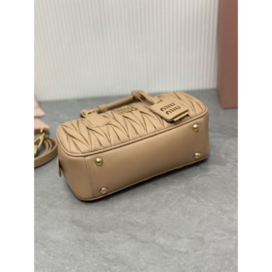 AAA Replica Miu Miu Arcadie Matelassé Nappa handbag 5BB142 brown 1:1 Replica Miu Miu Arcadie Matelassé Nappa handbag 5BB142 brown Knockoff
