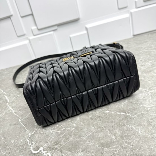 AAA Replica Miu Miu tote bag in black quilted nappa leather 1:1 Replica Miu Miu tote bag in black quilted nappa leather Knockoff