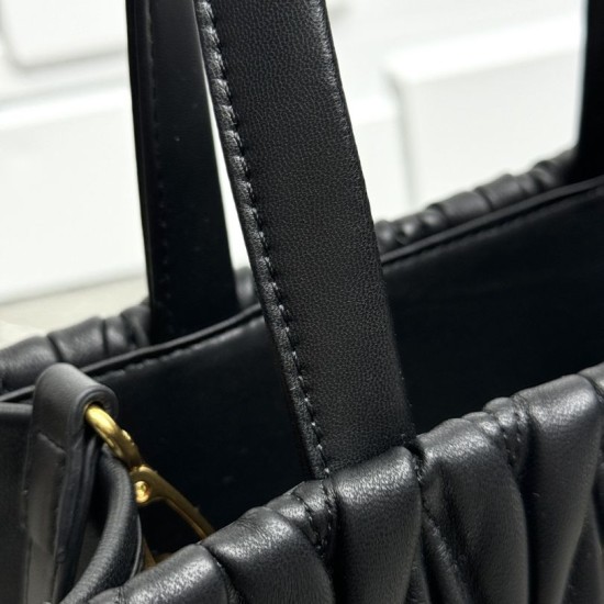 AAA Replica Miu Miu tote bag in black quilted nappa leather 1:1 Replica Miu Miu tote bag in black quilted nappa leather Knockoff