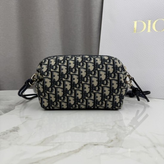 1:1 Replica Dior Bow clutch bag in jacquard Oblique with blue motif Knockoff