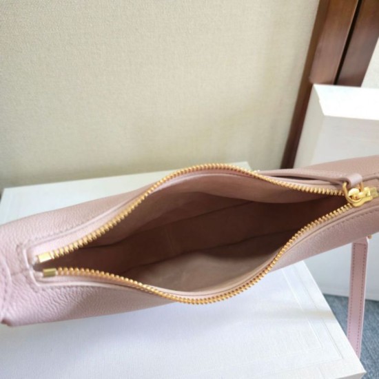 1:1 Replica Celine Lulu shoulder bag for teenagers in pink Knockoff