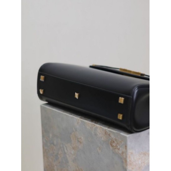 1:1 Replica YSL Saint Laurent Manhattan shoulder bag Black Knockoff