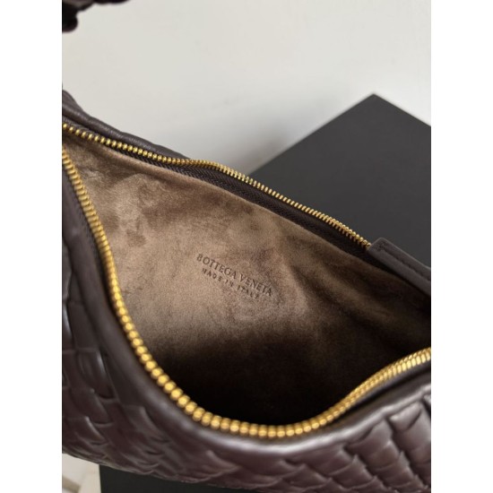 1:1 Replica Bottega Veneta Small/Medium Veneta Hobo Bag in Coffee Knockoff
