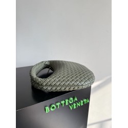 AAA Replica Bottega Veneta Small/Medium Veneta Hobo Bags in Green 1:1 Replica Bottega Veneta Small/Medium Veneta Hobo Bags in Green Knockoff