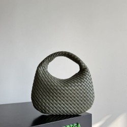 1:1 Replica Bottega Veneta Small/Medium Veneta Hobo Bags in Green Knockoff