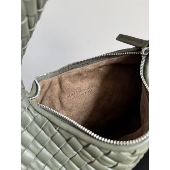 1:1 Replica Bottega Veneta Small/Medium Veneta Hobo Bags in Green Knockoff