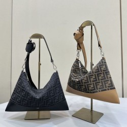 1:1 Replica Fendi Fendi Hobo Bag in Black Knockoff