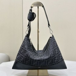1:1 Replica Fendi Fendi Hobo Bag in Black Knockoff
