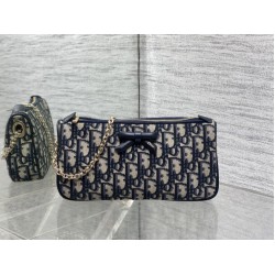 1:1 Replica Dior Oblique Bow Clutch with Chain in Blue Knockoff