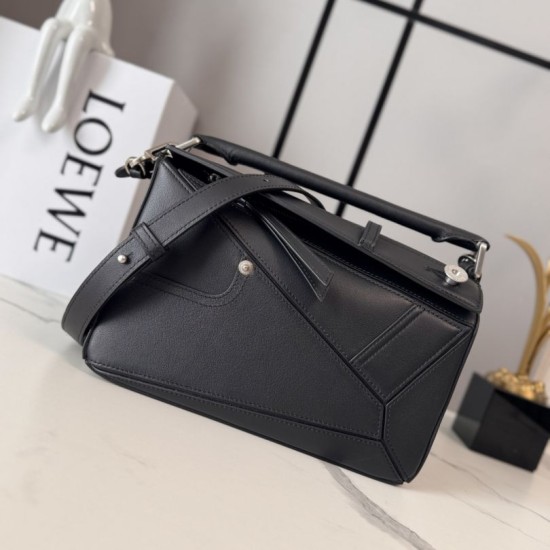 AAA Replica Small Loewe Panta Puzzle Bag in Black 1:1 Replica Small Loewe Panta Puzzle Bag in Black Knockoff
