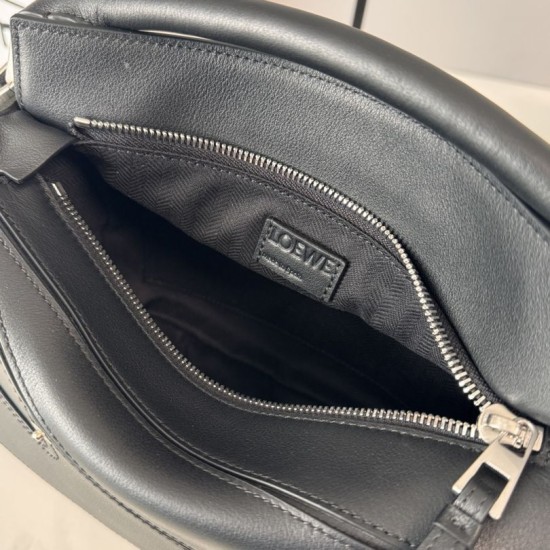 AAA Replica Small Loewe Panta Puzzle Bag in Black 1:1 Replica Small Loewe Panta Puzzle Bag in Black Knockoff