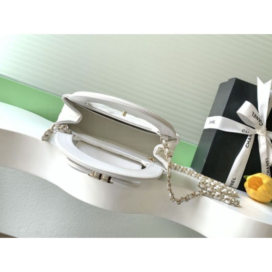 Mirror Quality Replica Chanel Kelly Handbag AS4416 with Chevron Quilting in White Clone
