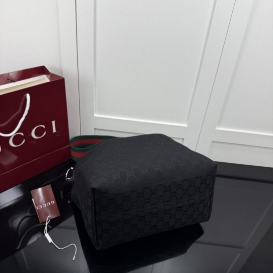 Mirror Quality Replica Gucci Men's Medium Brera Crossbody Bag 866938 in Black Clone