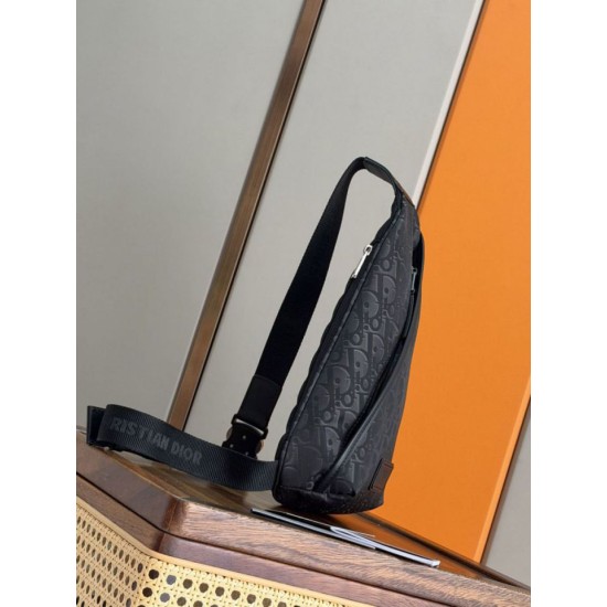Luxury Replica Dior Trek Zip-Across Body Bag Dior Oblique Nylon Black Knockoff Mirror Quality Replica Dior Trek Zip-Across Body Bag Dior Oblique Nylon Black Clone