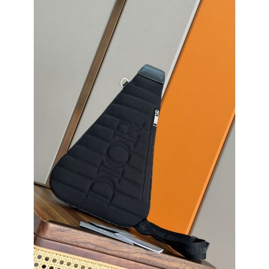 Luxury Replica Dior Trek Zip-Across Body Bag Dior Oblique Nylon Black Knockoff Mirror Quality Replica Dior Trek Zip-Across Body Bag Dior Oblique Nylon Black Clone