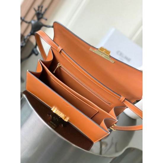 Mirror Quality Replica Celine Medium Triomphe Folio Bag Black Clone