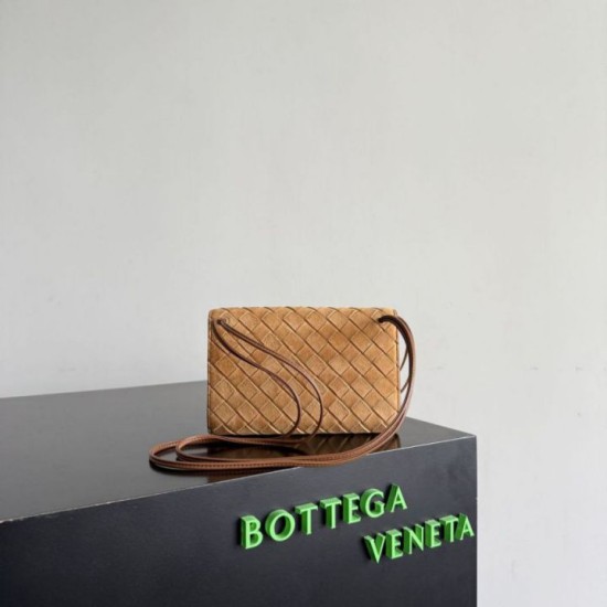 Mirror Quality Replica Bottega Veneta Andiamo Suede Clutch in Brown Clone