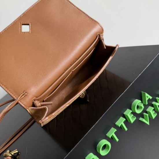 Mirror Quality Replica Bottega Veneta Andiamo Suede Clutch in Brown Clone