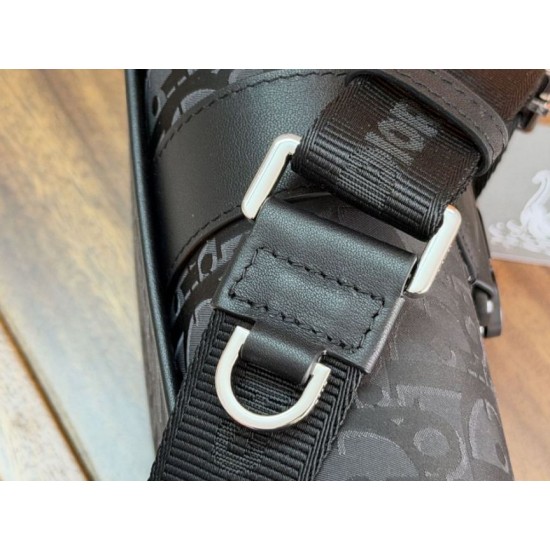 Mirror Quality Replica Dior Trek Men's Dior Oblique Black Nylon Shoulder Bag Clone