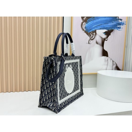 Mirror Quality Replica Dior Book Tote Small/Medium/Large with Oblique Embroidery and Shoulder Strap in Black Clone