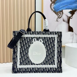 Mirror Quality Replica Dior Book Tote Small/Medium/Large with Oblique Embroidery and Shoulder Strap in Black Clone