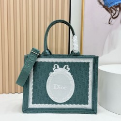 Mirror Quality Replica Dior Book Tote Small/Medium/Large with Oblique Embroidery and Shoulder Strap in Green Clone